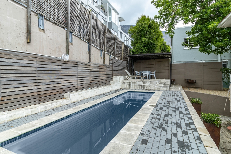 To Let 2 Bedroom Property for Rent in Vredehoek Western Cape
